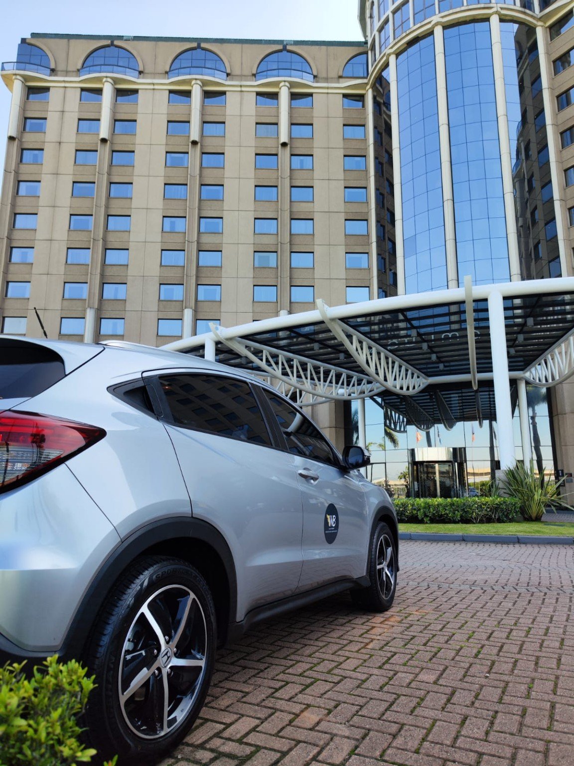 Honda HR-V da Wilblack Transport em hotel próximo ao Aeroporto de Guarulhos